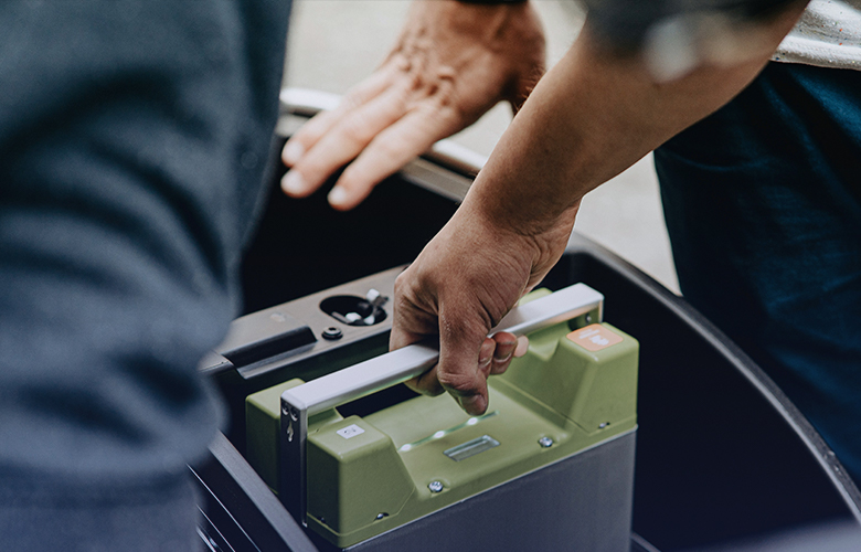 出行工具充电器