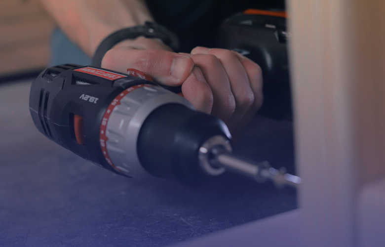 动力电池充电器